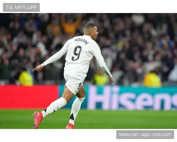 法国足球天才卡姆巴佩的成长历程与国际赛场表现分析