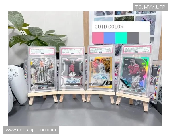 球星卡与足球马赛克完美融合呈现世界杯精彩瞬间